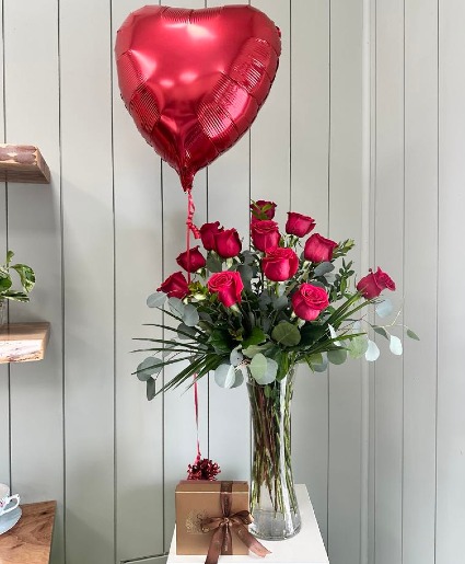 "My Sweetheart" Valentine Package - 1 Dozen Roses 