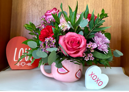 Sweetheart Mug fresh flower arrangement