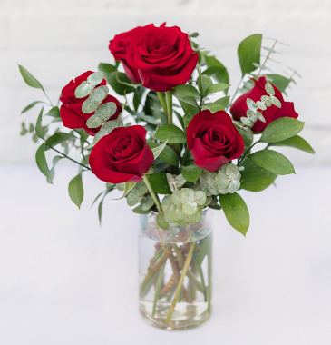 Sweetheart Vase Arrangement in Jacksonville, FL | St Johns Flower Market
