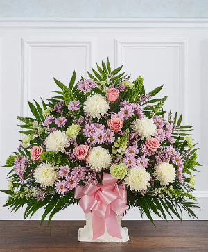 Sympathy Basket Pastels - 00391 