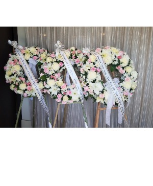 Sympathy for funeral Home  Funaral Spray