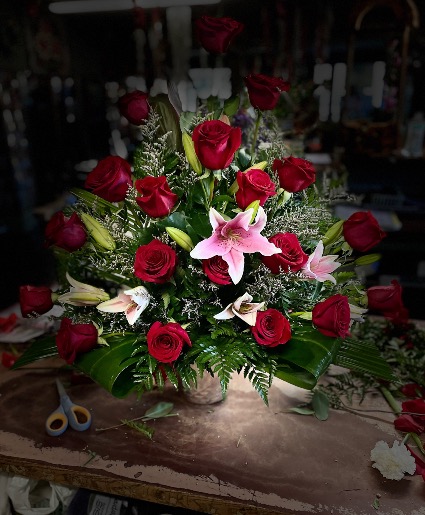 Sympathy Slumber arrangement  Sympathy memorial service 