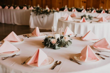 TABLE CENTERPIECE 