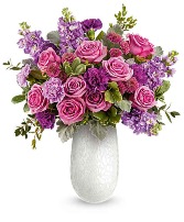 Teleflora's Amelia Bouquet PM Fresh Arrangement in a Teleflora Keepsake