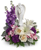 TELEFLORA'S BEAUTIFUL HEART BOUQUET 