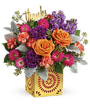 Teleflora's Boldly Beautiful Bouquet Fresh Arrangement with a Teleflora Keepsake