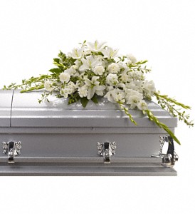 Teleflora's Bountiful Memories Casket Spray