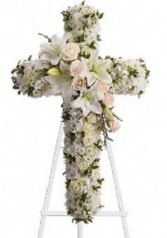 Teleflora's Divine Light Wreath #11