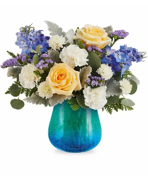 Teleflora's Golden Coast Bouquet 