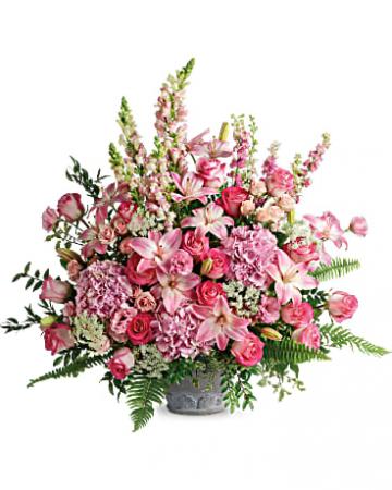 TELEFLORA'S GRACEFUL GLORY BOUQUET 