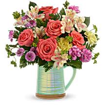  Teleflora's Pour on the Beauty Bouquet DX T21E200