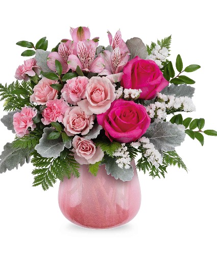 Teleflora's Pretty In Petal Bouquet 