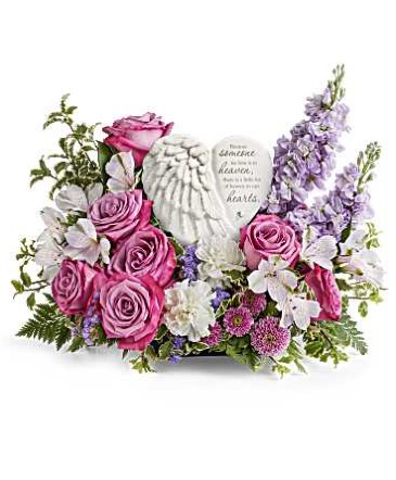 Teleflora's Remembering Love Fresh Arrangement with a Teleflora Keepsake in Auburndale, FL | The House of Flowers