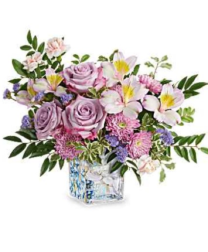 Teleflora's Written in the Sky Fresh Arrangement in a Teleflora Keepsake