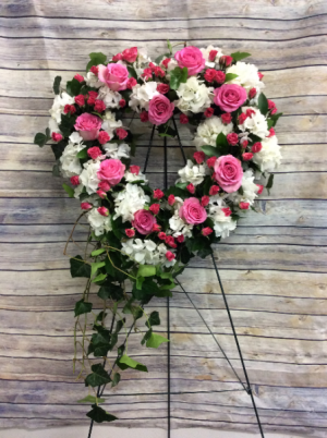 Tender Heart Heart Standing Spray