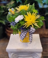 Beeeeautiful Bee Tin Bee tin with fresh flowers and bee pick