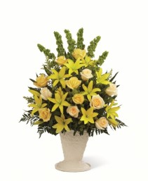 The FTD Golden Memories Arrangement