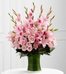 The FTD® Lovely Tribute™ Bouquet S20-4482