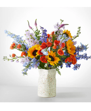 The full nest Vase Arrangement