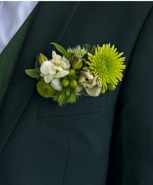The Gentleman Pocket Square Boutonniere