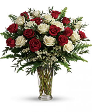 The Grand Désir- 24 roses Vase arrangement