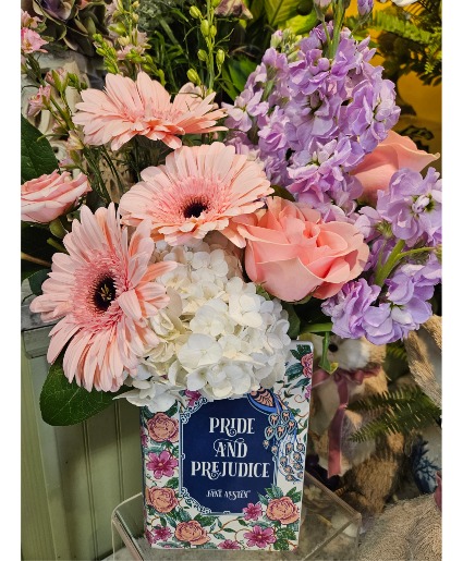 Book Club Bouquet  Fresh Arrangement in book vase