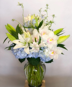 Timeless Clear Vase 