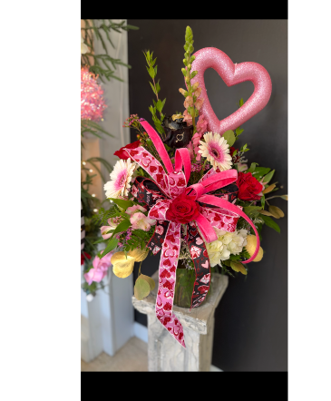 The Queen of Hearts  Flower Arrangement in Greenville, KY | Brittany's House of Flowers