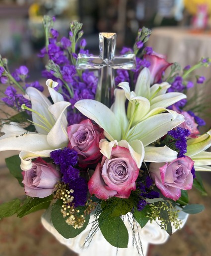 The Risen King Centerpiece 