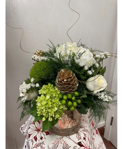 The Spirit of the Holidays Fresh Flowers