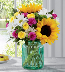 THE SUNLIT MEADOWS™ BOUQUET 