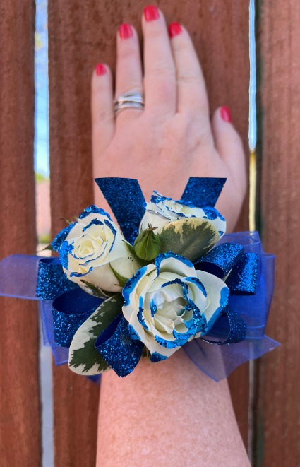 The Up-Do  C35-5 Rose Corsage