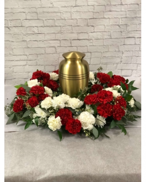 Thoughtful Memories Urn Piece Funeral Arrangement