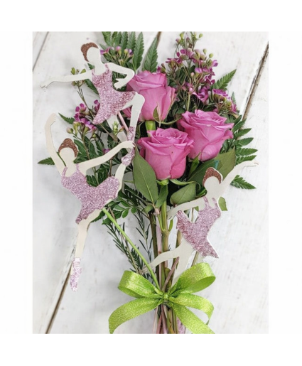 Three rose with ballerina  Presentation style 