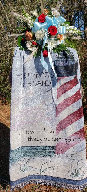 THROW SPRAY FUNERAL ARRANGEMENT