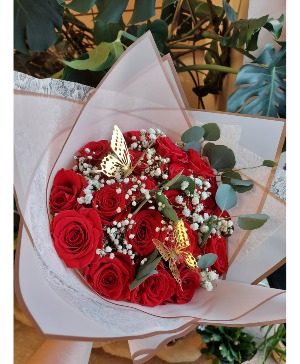Timeless Dozens Wrapped Bouquet