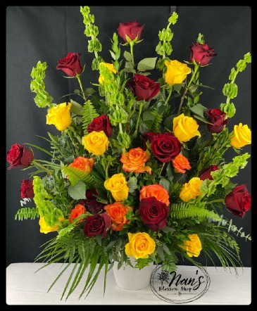 Timeless Rose Arrangement  in Bryan, TX | NAN'S BLOSSOM SHOP