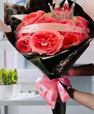 TIMELESS & ELEGANT  valentine’s Day Floral 