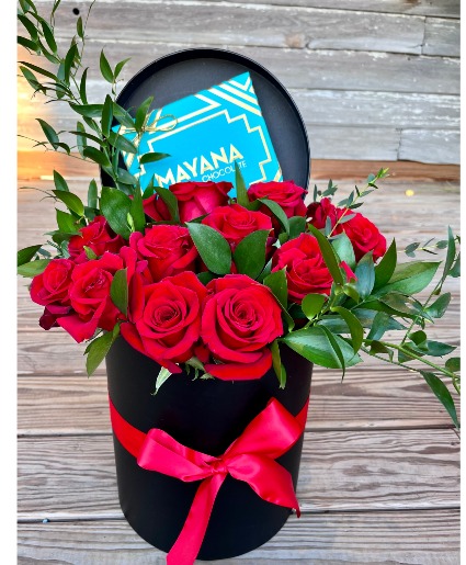 Top Hat Roses & Chocolates Hat Box Arrangement