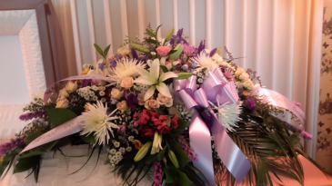 Touch of mixed  in Jamestown, IN | Garden Gate Gift & Flower Shop