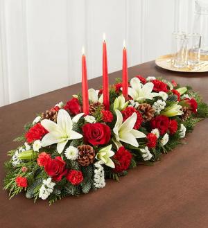 Traditional Christmas Centerpiece 