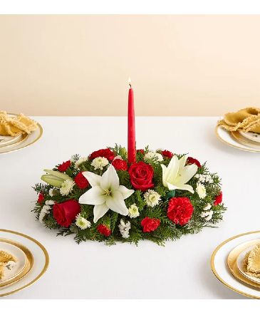 TRADITIONAL CHRISTMAS CENTERPIECE  in Lexington, KY | FLOWERS BY ANGIE