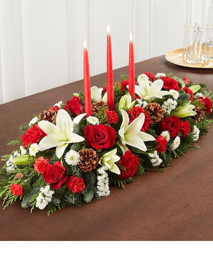 Traditional Maine Christmas Centerpiece 