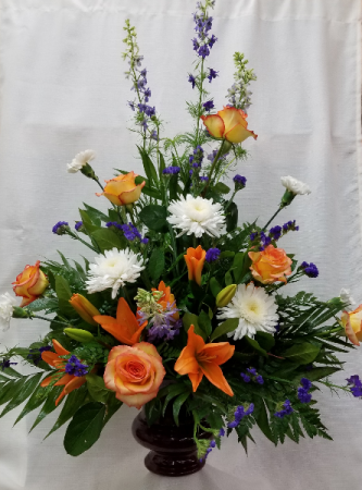 Traditional Sympathy Fresh Arrangment