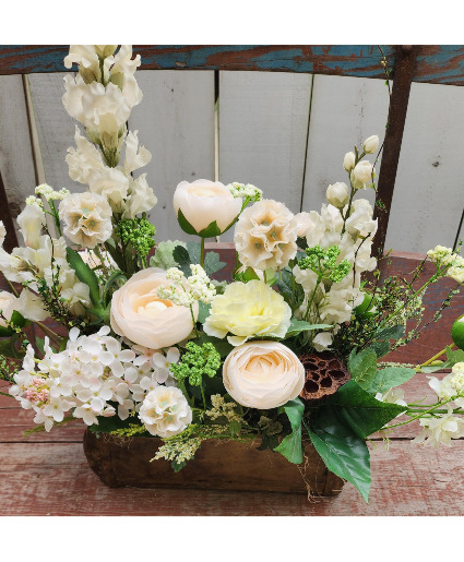 Tranquil Dreams of Cream Permanent Arrangement