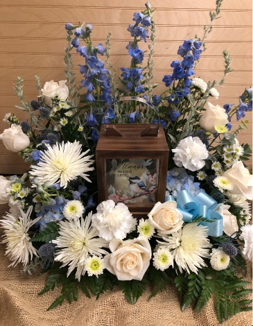 TREASURED MEMORIES WOODBURY'S ORIGINAL in Springfield, VT | WOODBURY FLORIST