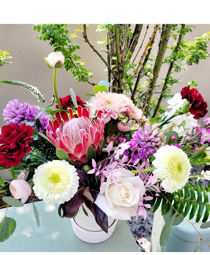 trendy blooms  