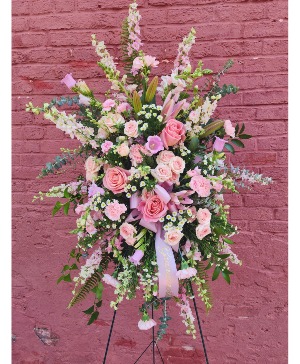 Tribute to a Beautiful Life Hanging Spray