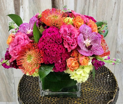 TROPIC TREASURE VASED ARRANGEMENT