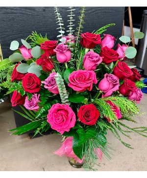 Two Tone Temptation  Vase arrangement 2 dozen